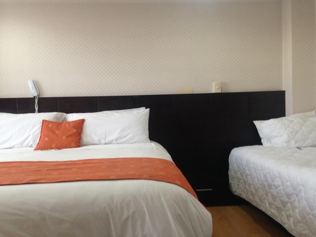 Hotel Plaza Muisca Tunja Buitenkant foto